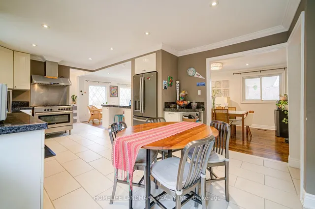 Additional image 16 of 2207 Elmhurst Ave