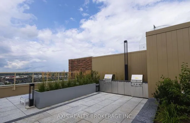 Additional image 14 of 1787 St Clair Ave Unit 812