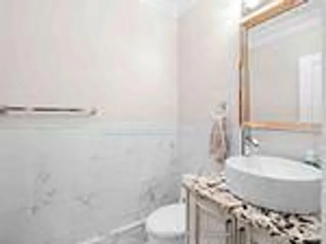 Additional image 7 of 38A North Woodrow Blvd