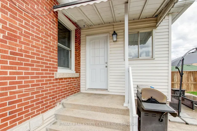 Additional image 45 of 182 Glennie Ave