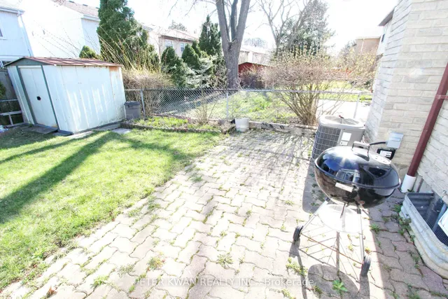 Additional image 39 of 19 Sandyhook Sq