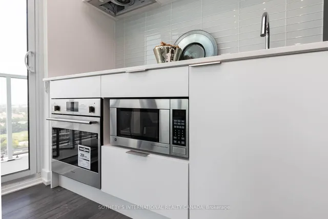 Additional image 12 of 33 Helendale Ave Unit 2110