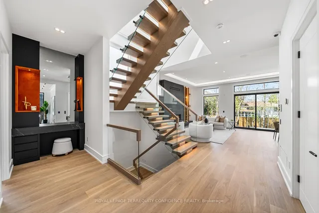 Additional image 6 of 126 Santa Barbara Rd