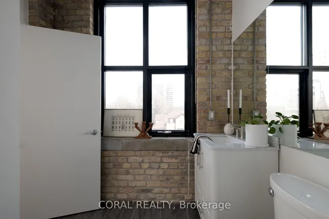 Additional image 24 of 736 Dundas St Unit 407