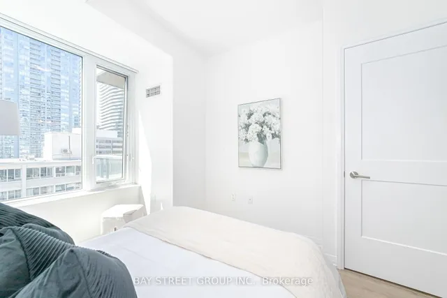 Additional image 17 of 50 Dunfield Ave Unit 1513