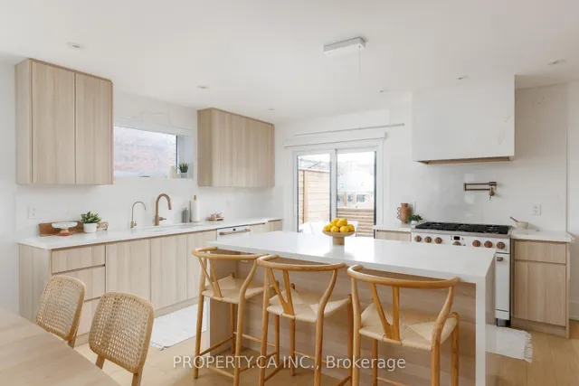 Additional image 39 of 68 Frankdale Ave