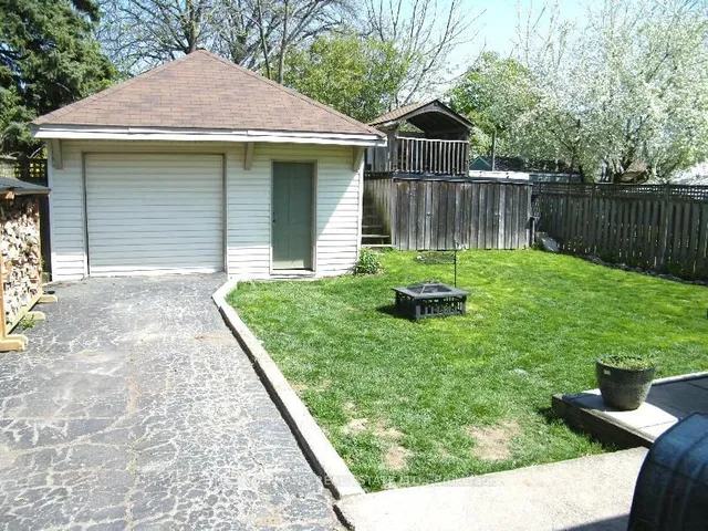 Additional image 23 of 31 East 15th St