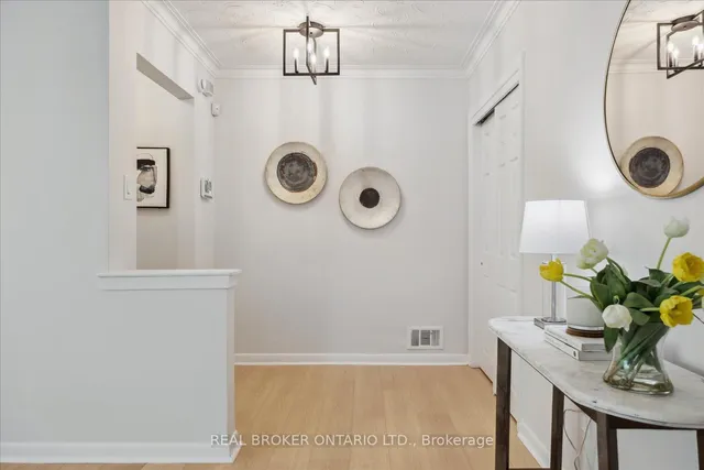 Additional image 4 of 237 Chine Dr