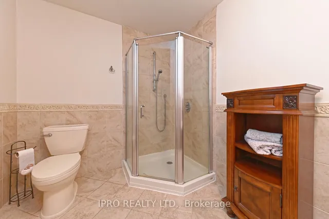 Additional image 31 of 40 Stornwood Crt