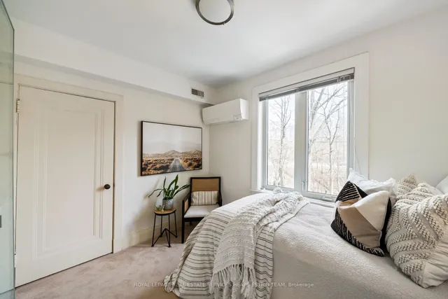 Additional image 22 of 85 Douglas Cres