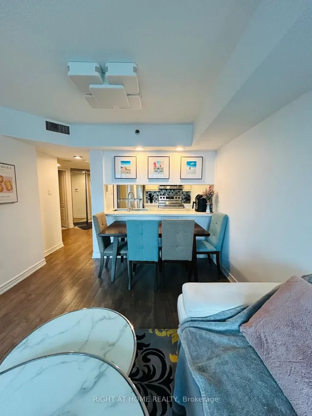 Additional image 6 of 38 Elm St Unit 1812