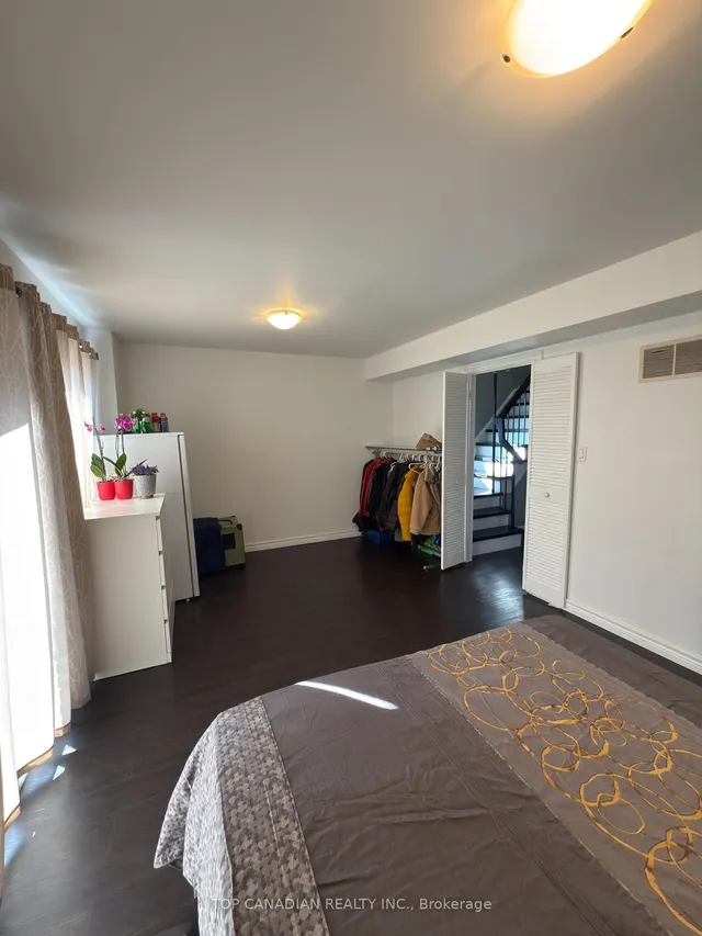 Additional image 27 of 55 English Ivyway Way Unit 62