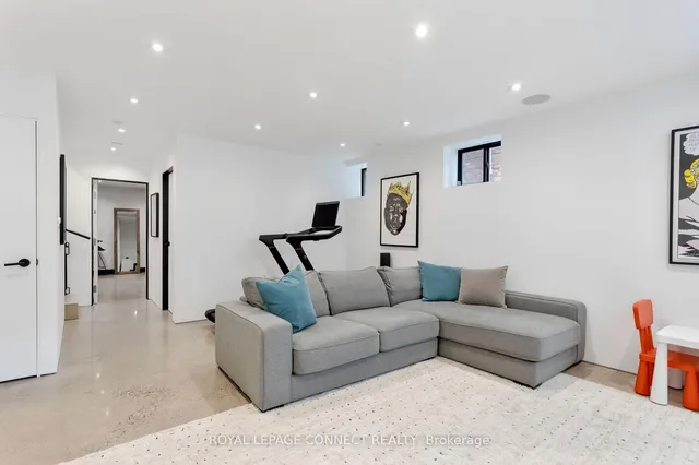 Additional image 43 of 59 Fuller Ave