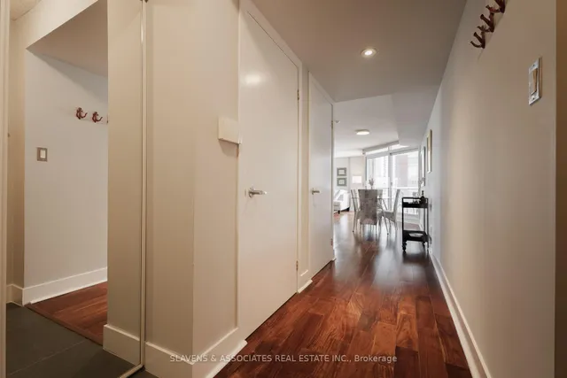 Additional image 3 of 550 Queens Quay Unit 625