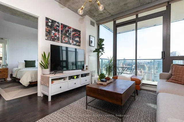 Additional image 4 of 33 Lombard St Unit 2207