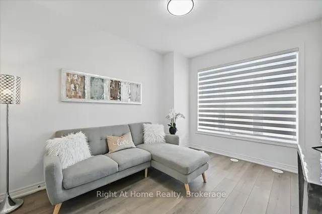 Additional image 9 of 465 Dundas St