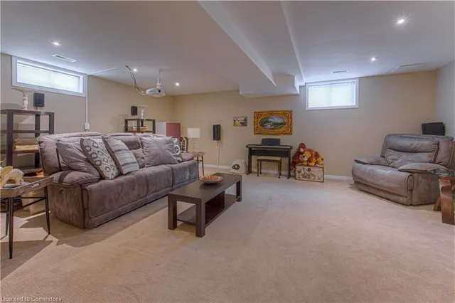 Additional image 23 of 17 Rosemount Dr