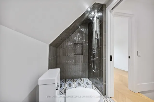 Additional image 31 of 427 Annette St