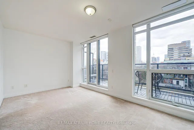 Additional image 30 of 23 Carlton St Unit 310