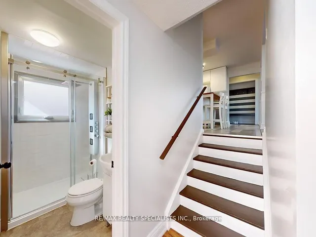 Additional image 16 of 34 Madoc Dr