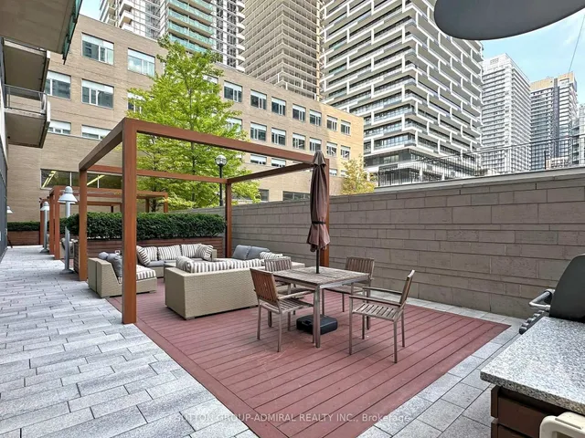 Additional image 34 of 70 Roehampton Ave Unit 1916