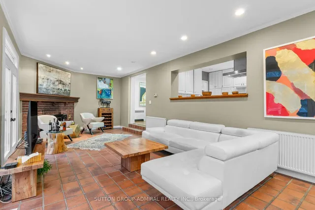 Additional image 13 of 298 Bessborough Dr