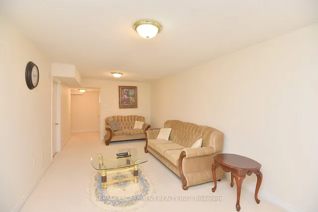 Additional image 33 of 4194 Rawlins Common