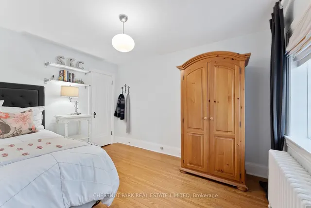 Additional image 18 of 19 Hillhurst Blvd