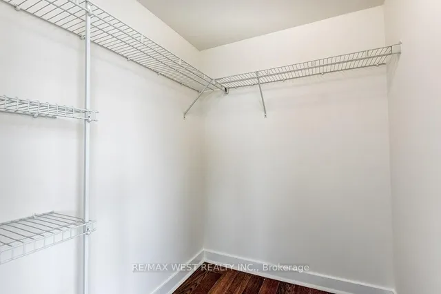 Additional image 20 of 80 Western Battery Rd Unit 2206