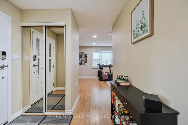 Additional image 5 of 10 Cupola Crt