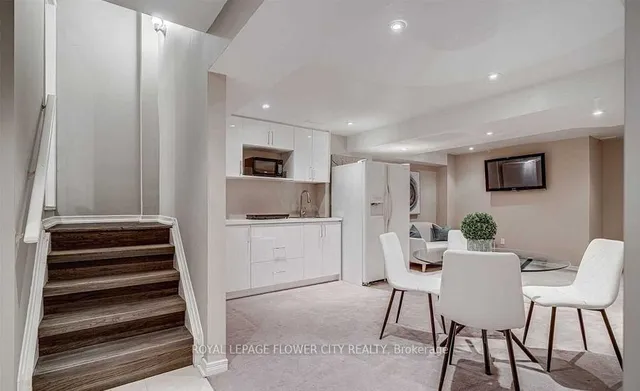 Additional image 18 of 35 Legend Lane