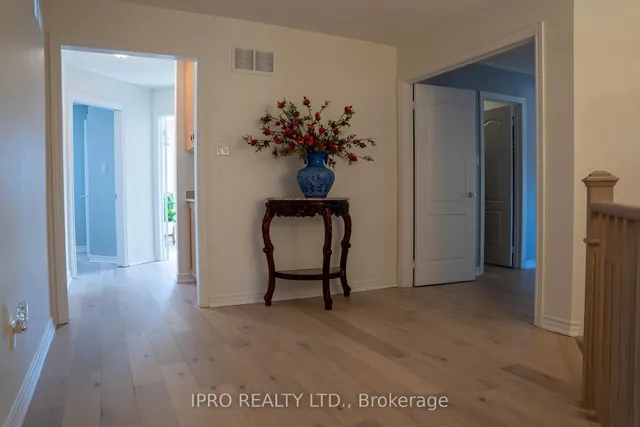 Additional image 11 of 69 Boulderbrook Dr