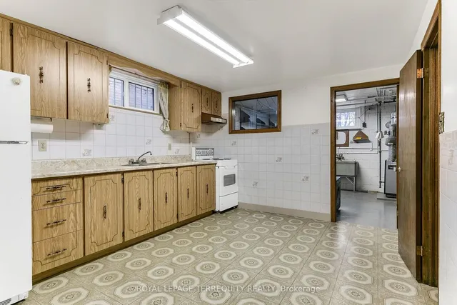 Additional image 21 of 2981 Weston Rd