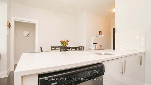 Additional image 16 of 65 Yorkland Blvd Unit 1001