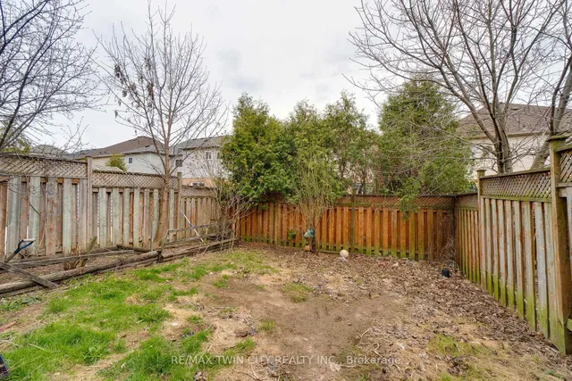Primary image of 5126 Des Jardines Dr