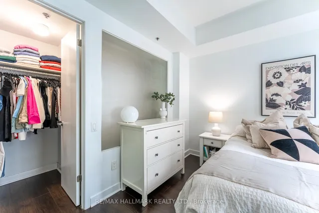 Additional image 25 of 375 King St Unit 1406