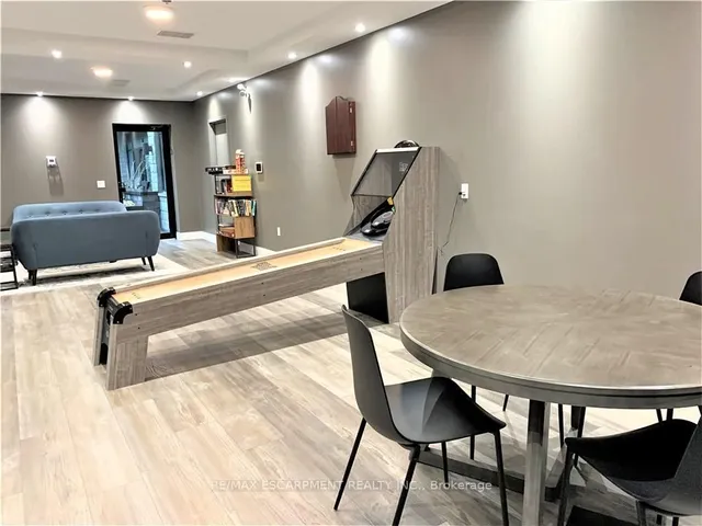 Additional image 6 of 1 Redfern Ave Unit 135