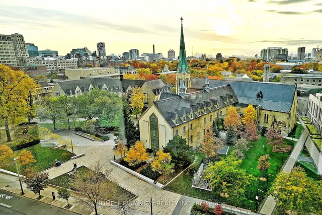 Additional image 40 of 1055 Bay St Unit 1111