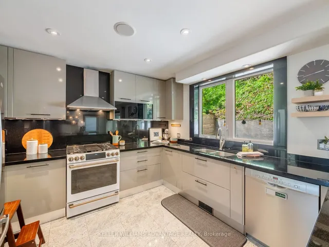 Additional image 11 of 12 Glen Davis Cres