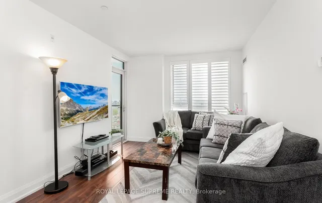 Additional image 10 of 2800 Keele St Unit 903