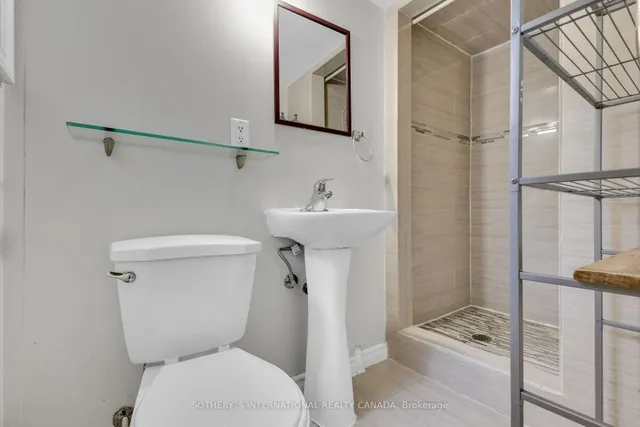 Additional image 36 of 43 Burnfield Ave