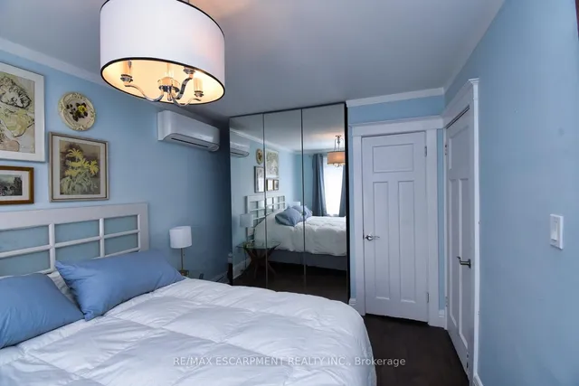 Additional image 29 of 45 Maplewood Ave