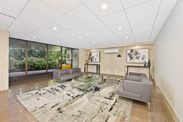 Additional image 3 of 35 Ormskirk Ave Unit 908