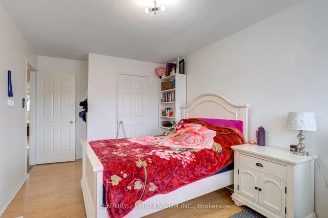 Additional image 24 of 200 Cresthaven Rd Unit 2