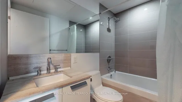 Additional image 16 of 50 Charles St Unit 1012