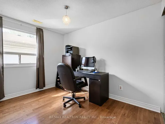 Additional image 21 of 15 Hughes Crt Crt