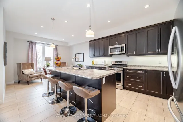 Additional image 17 of 134 Hazelton Ave