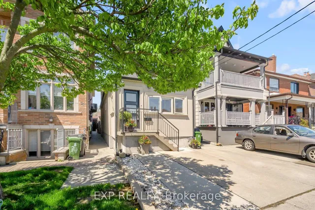 32 Amherst Ave