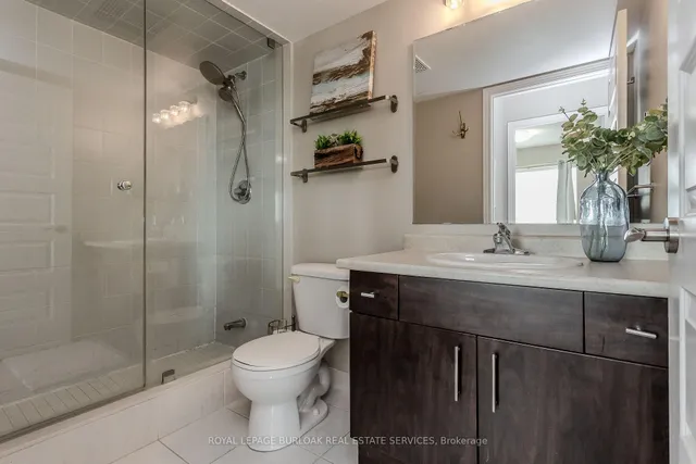 Additional image 22 of 215 Queen St Unit 602