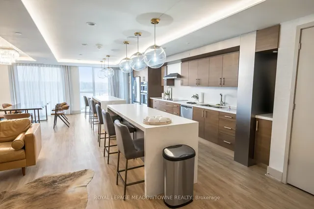 Additional image 30 of 1050 Main St Unit 617